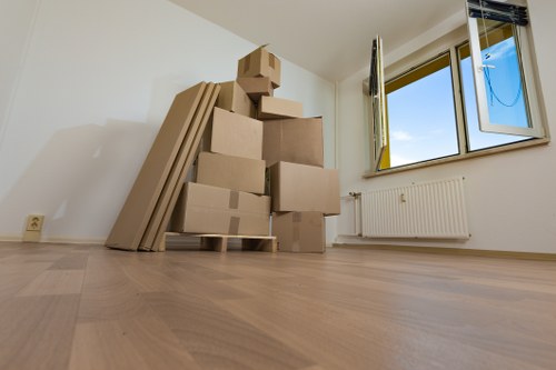 Free quote policy and flexible pricing for renovation or downsizing storage
